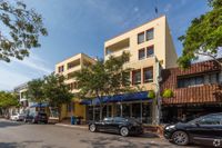 Commodore Inn the Grove