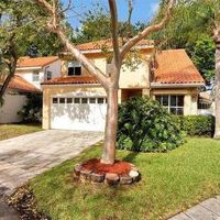 L Etoile at Emerald Pointe