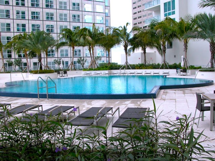 Met Miami Condos for sale and rent